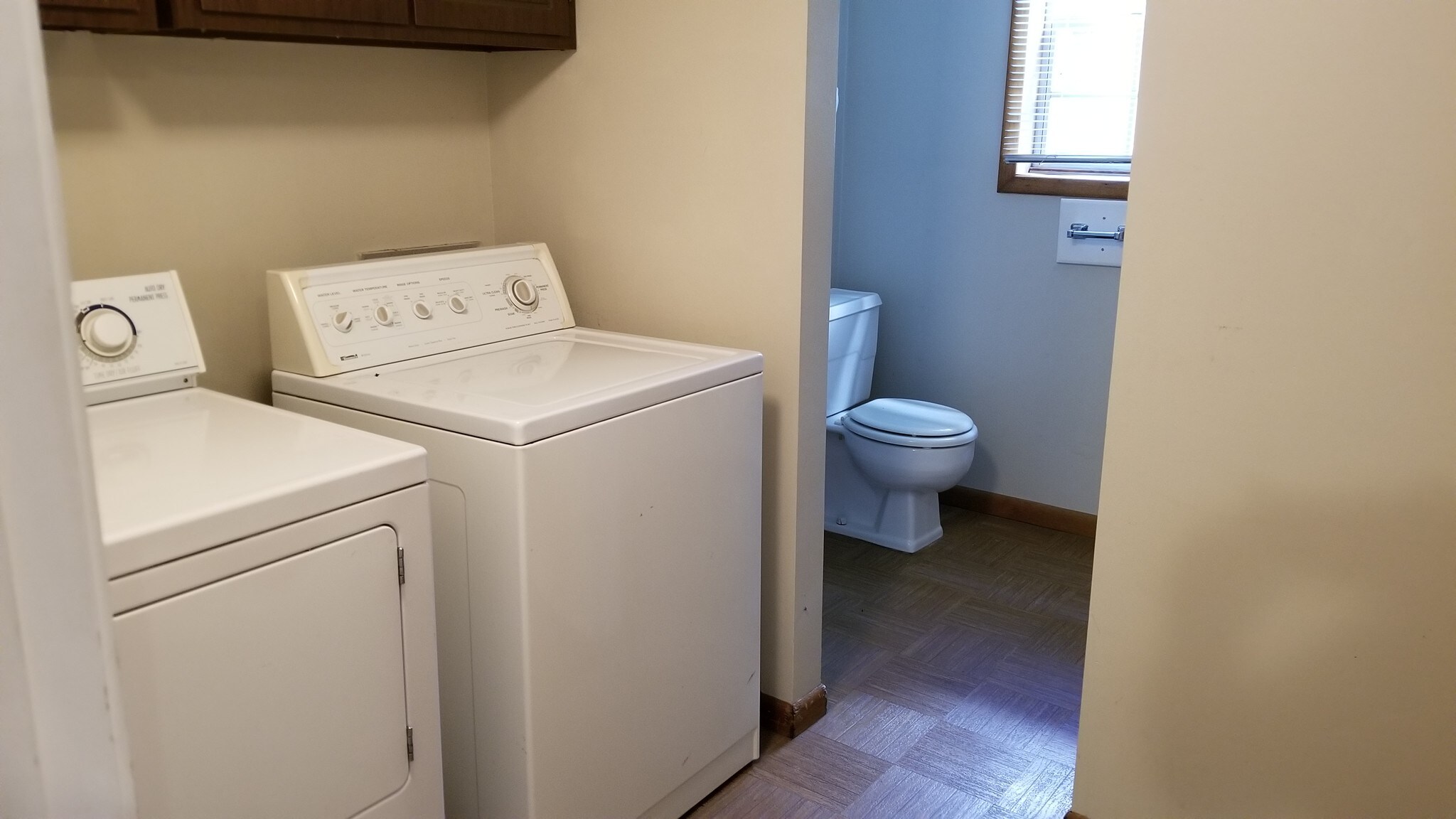 Building Photo - 904 Dartford Rd SW