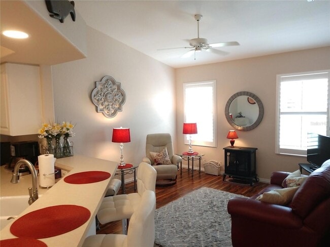 Building Photo - 7202 L Pavia Blvd