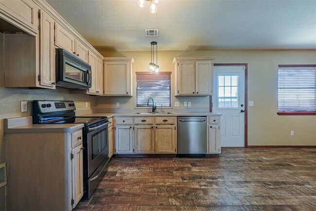 Building Photo - 11857 NW 7th St