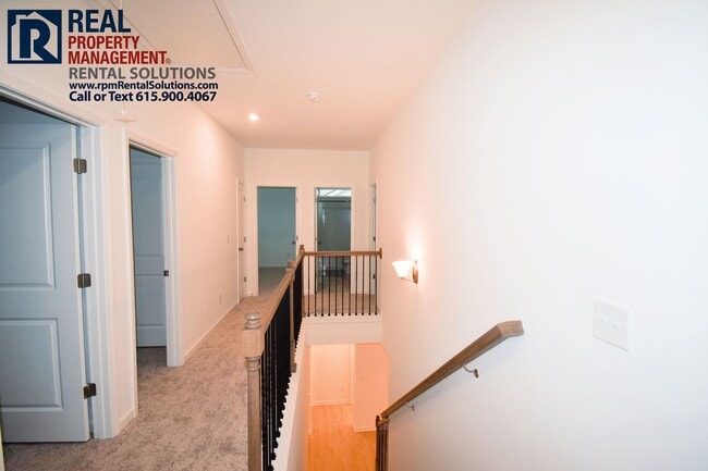 Building Photo - 200 Lightwood Dr