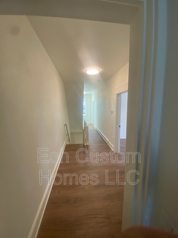 Building Photo - 2686 Lititz Pike