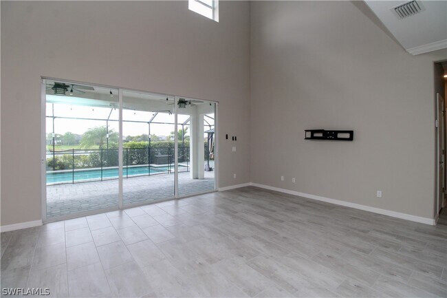 Building Photo - 2380 Fallglo St