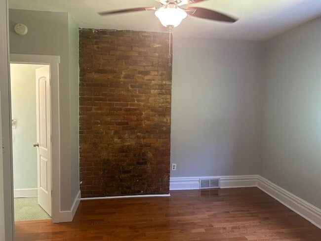 Building Photo - 721 Chislett St