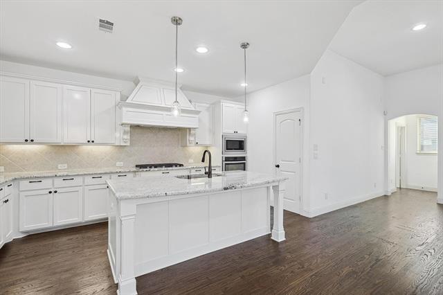 Building Photo - 504 Warwick Blvd