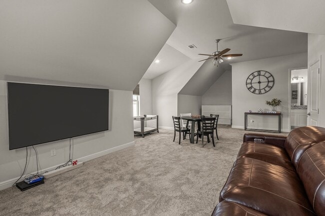 Building Photo - 381 Oak Mdw Ln