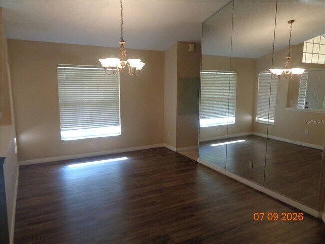 Building Photo - 1409 Bent Oaks Blvd