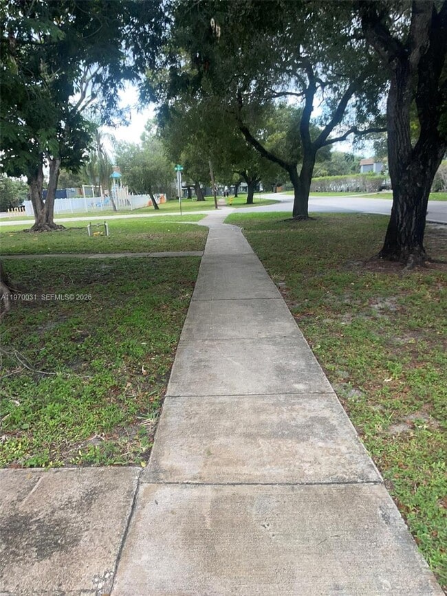 Building Photo - 4730 NW 9th Dr