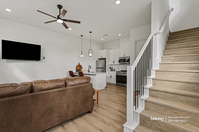 Building Photo - 203 Danna Ln