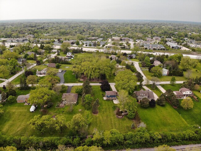 Building Photo - 10234 N La Cresta Dr