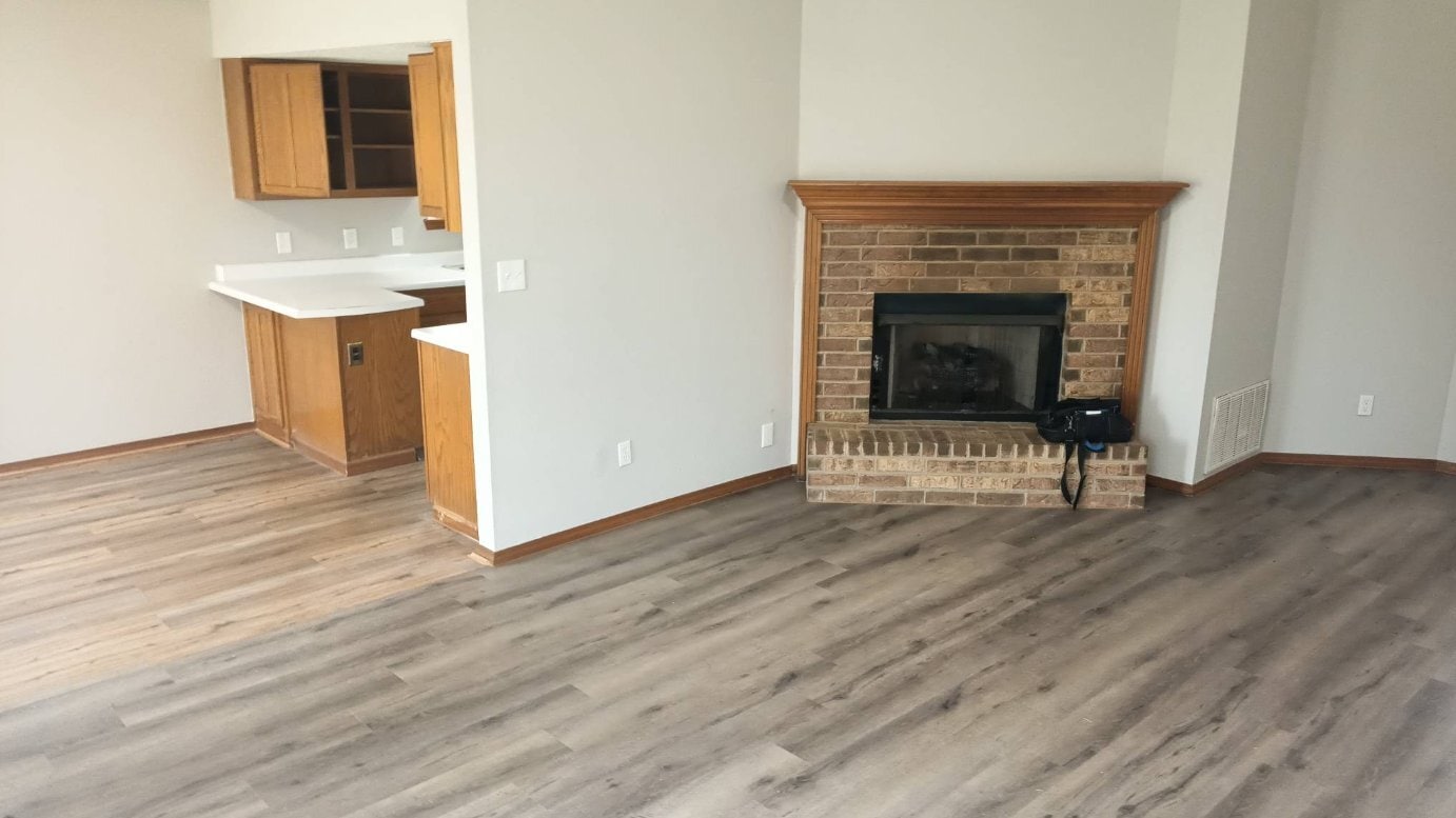 Building Photo - 11713 N 112th E Ave