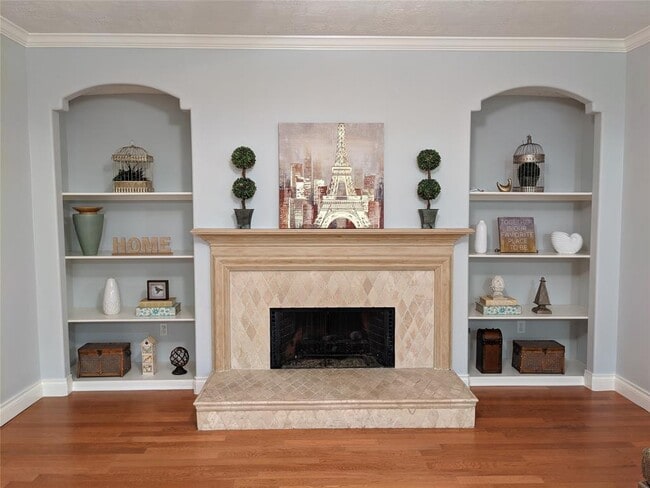Building Photo - 16114 Charter Rock Dr