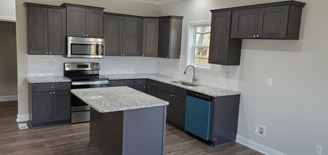 Kitchen - 6884 Willa Ct