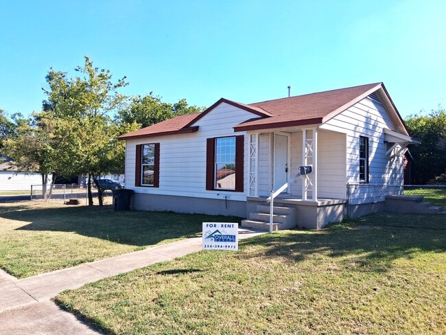 Primary Photo - 902 Evetts Rd