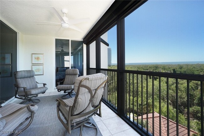Building Photo - 7225 Pelican Bay Blvd