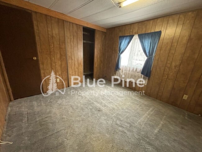 Building Photo - 511 US-26