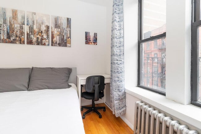 Building Photo - 1805 1st Ave