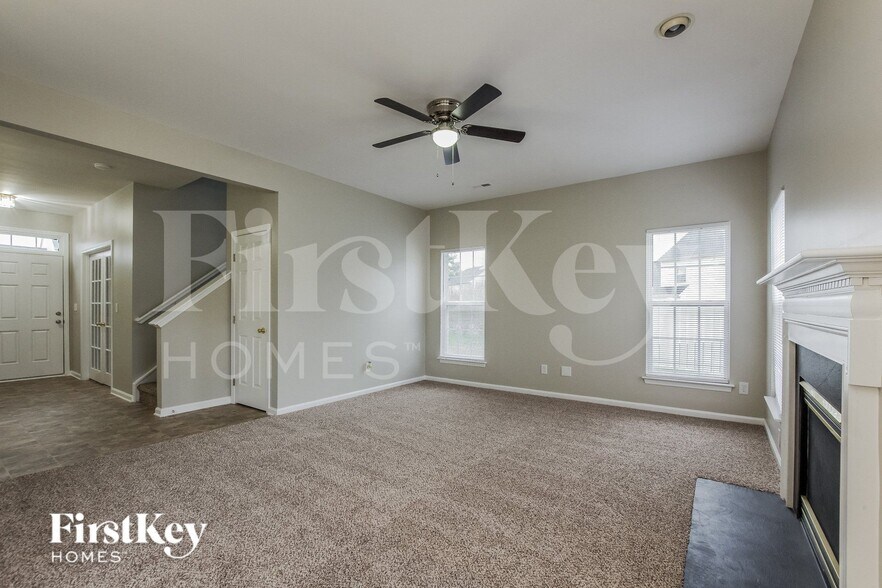 Building Photo - 109 Barrington Dr