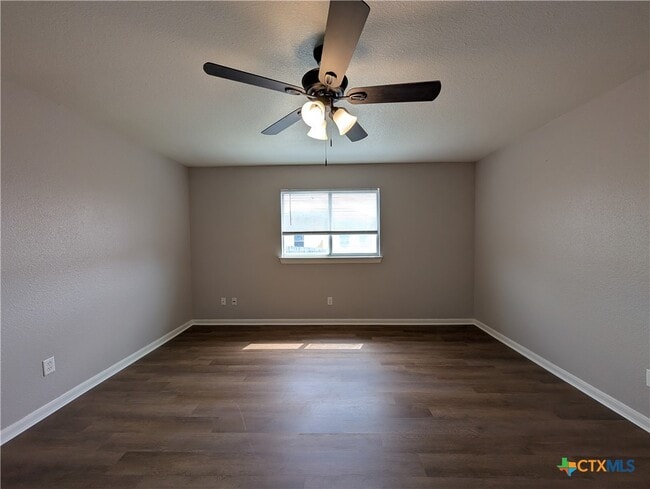 Building Photo - 3017 Lodgepole Ln