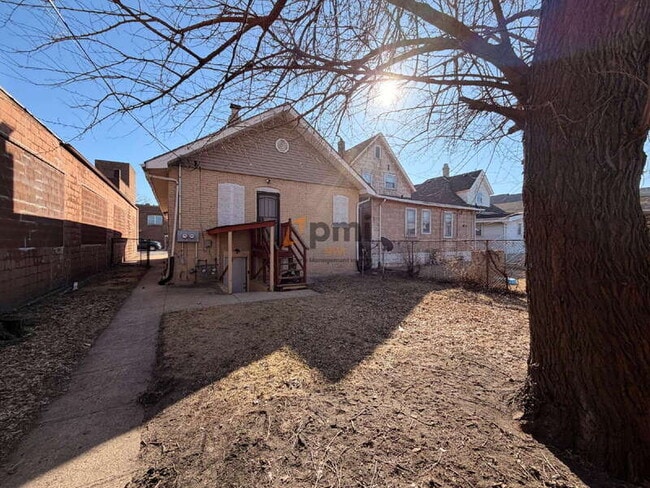 Building Photo - 3708 Ivy St