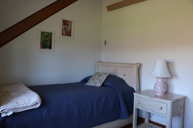 Building Photo - 104 Underwood Rd