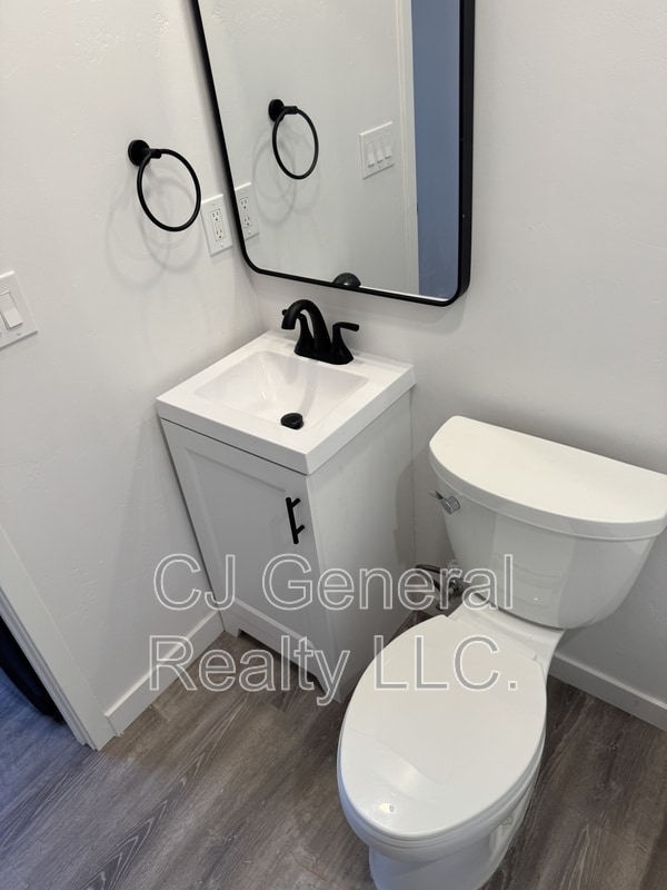Building Photo - 90 Beacon Ct