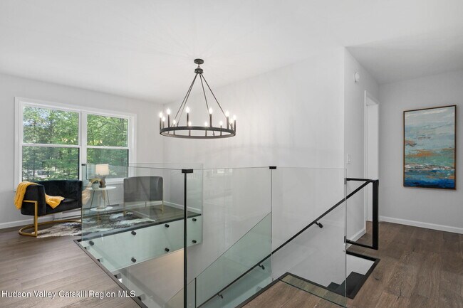 Building Photo - 32 Maurizi Ln