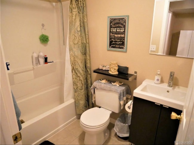 Building Photo - 516 Elmira St