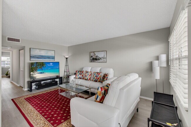 Building Photo - 4003 Wolverton E