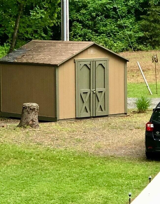Storage Shed for use - 12374 Roselawn Ln