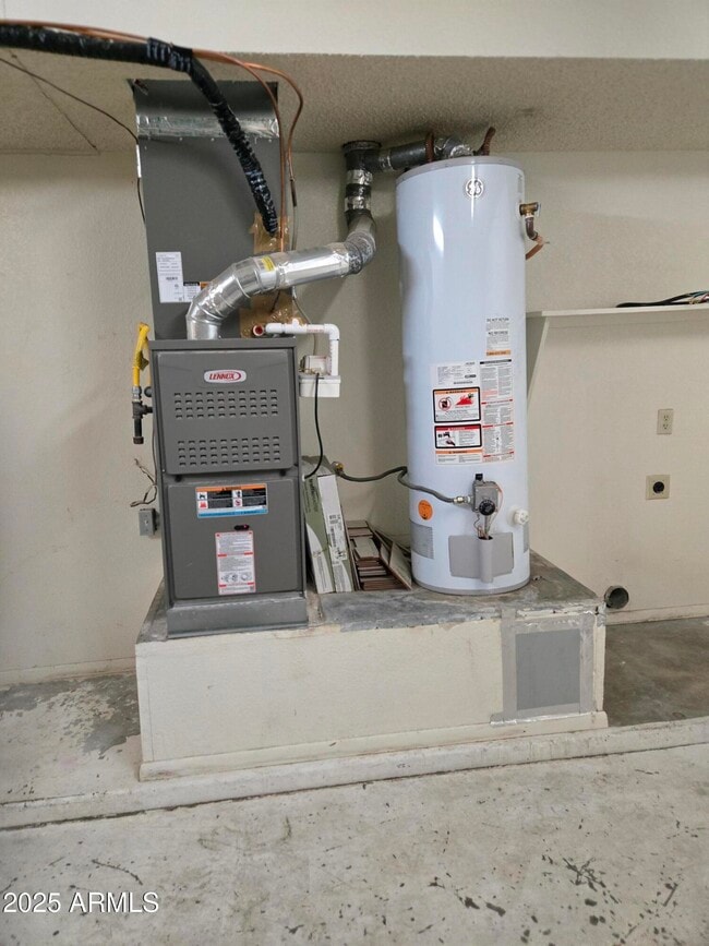 Building Photo - 3282 Ridge Crest St