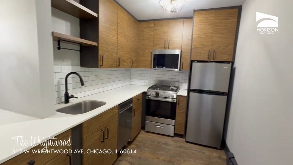 Building Photo - 518 W Wrightwood Ave