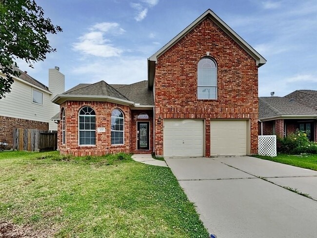 Primary Photo - 439 Pinewood Ridge Dr