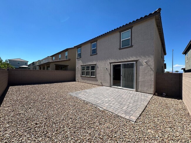 Building Photo - Desert Skies