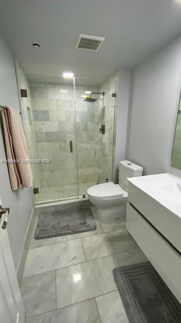 Building Photo - 1100 St Charles Pl