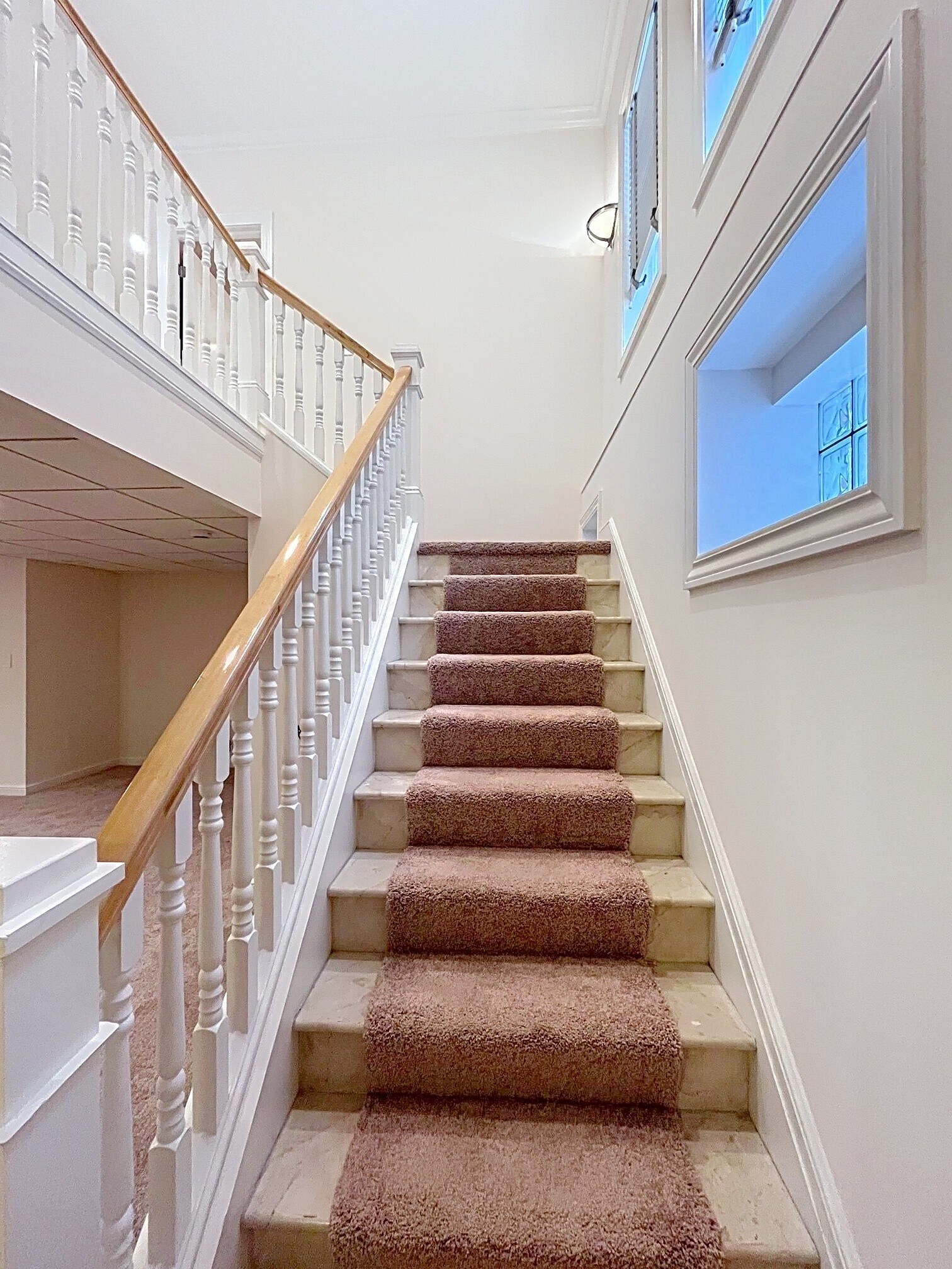 Building Photo - 2033 Fairview Ave