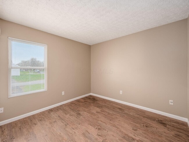 Building Photo - 5222 Horseshoe Dr N