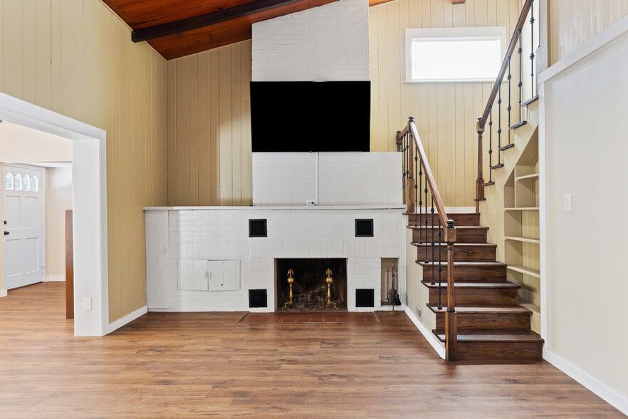 Building Photo - 1524 SW 37th Ave