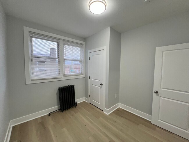 Building Photo - 1502 S Etting St