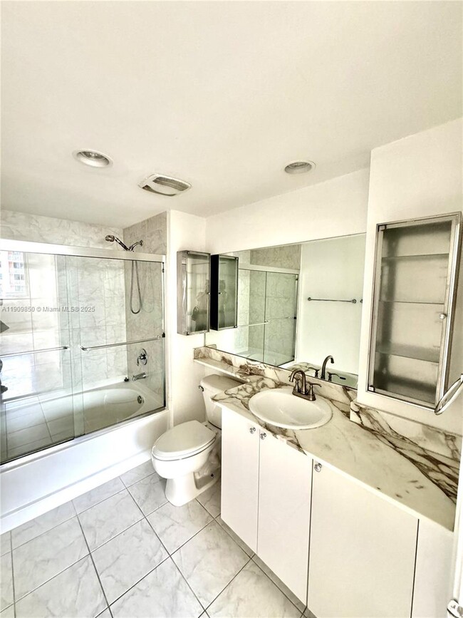 Building Photo - 18800 NE 29th Ave