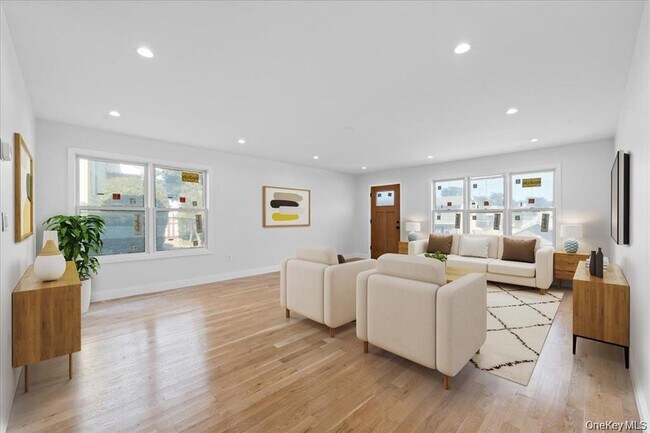 Building Photo - 89 Thurton Pl