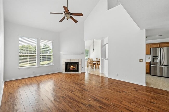 Building Photo - 100 Barberry Dr