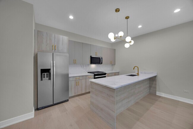 Building Photo - 4629 S Michigan Ave