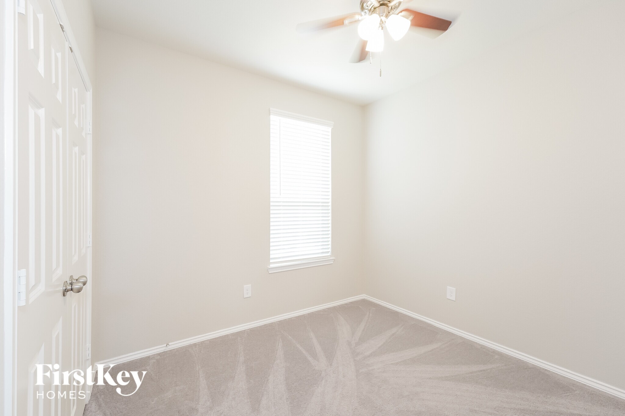 Building Photo - 5831 Longhorn Run Ln