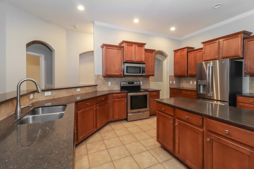 Building Photo - 1625 Salado Tr