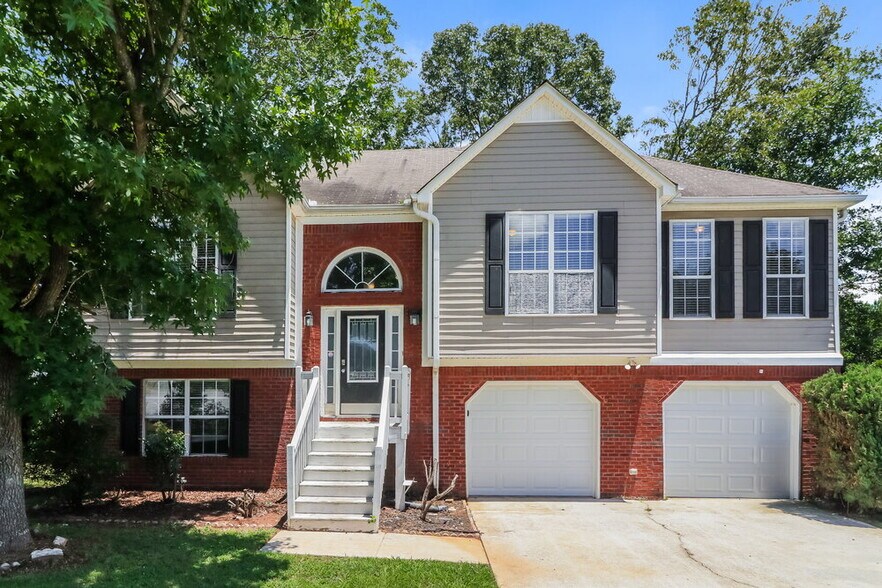 Primary Photo - 3857 Merryweather Trail