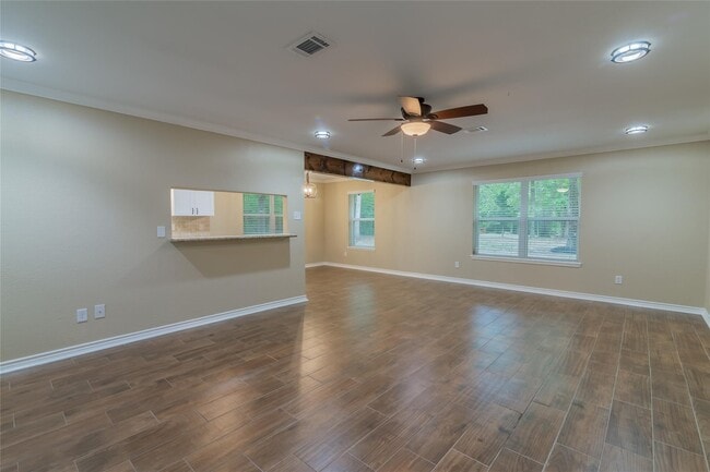 Building Photo - 14701 Cedar Ln Loop