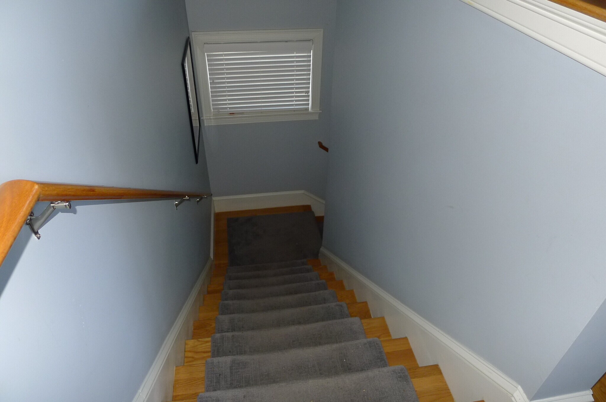 Building Photo - 12 Chestnut St