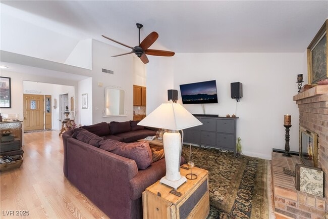 Building Photo - 8628 Highacre Dr