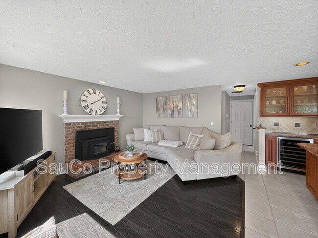 Building Photo - 17396 NW Brickstone Ct