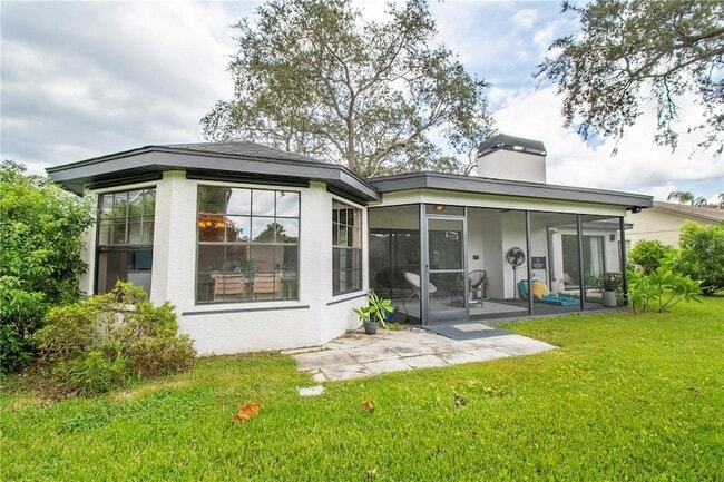 Building Photo - 2906 Windridge Dr